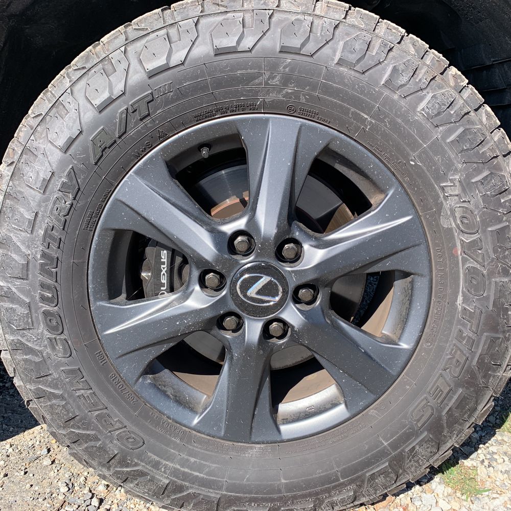 2025 Lexus LX 700h Overtrail