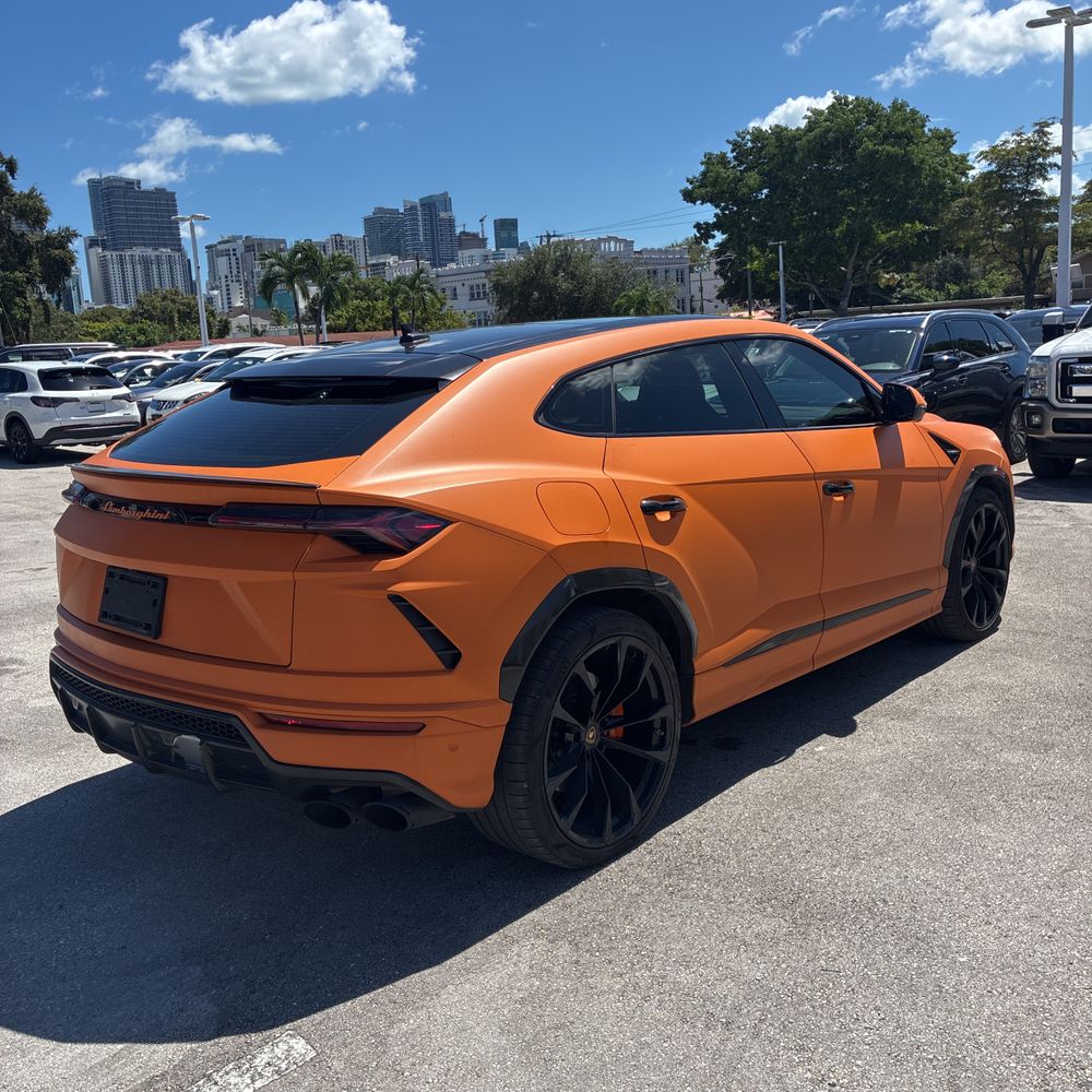 2019 Lamborghini Urus