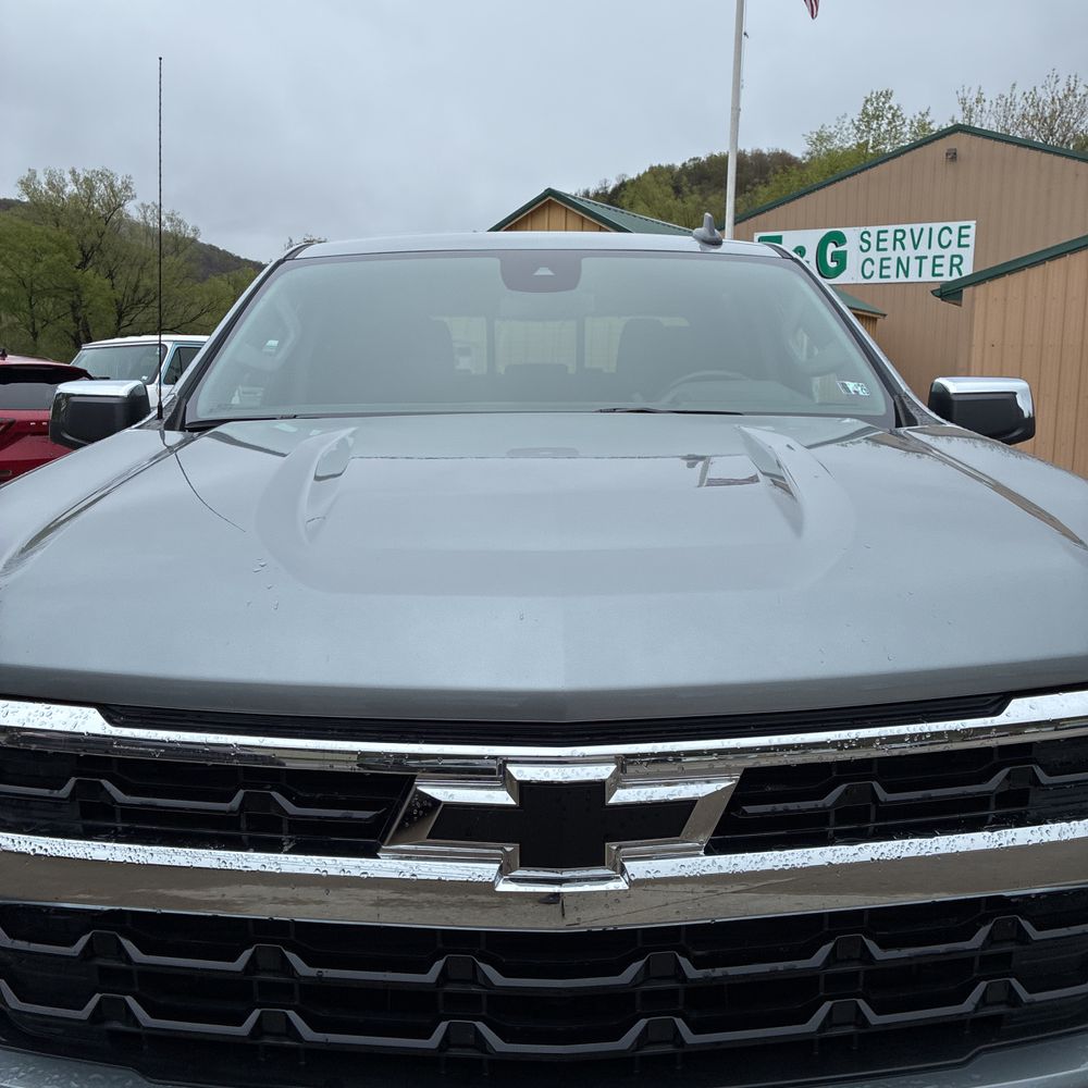 2025 Chevrolet Silverado 1500 LT