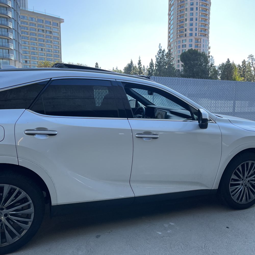 2024 Lexus RX 450h+ Luxury