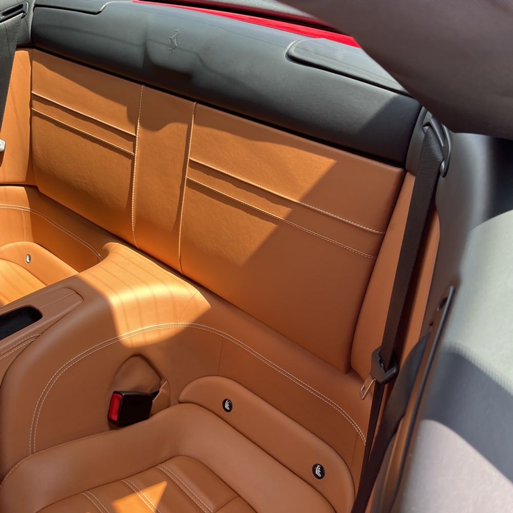 2016 Ferrari California T Base