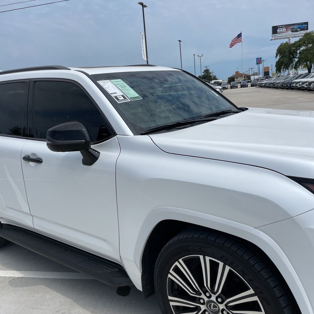 2024 Lexus LX 600 Luxury