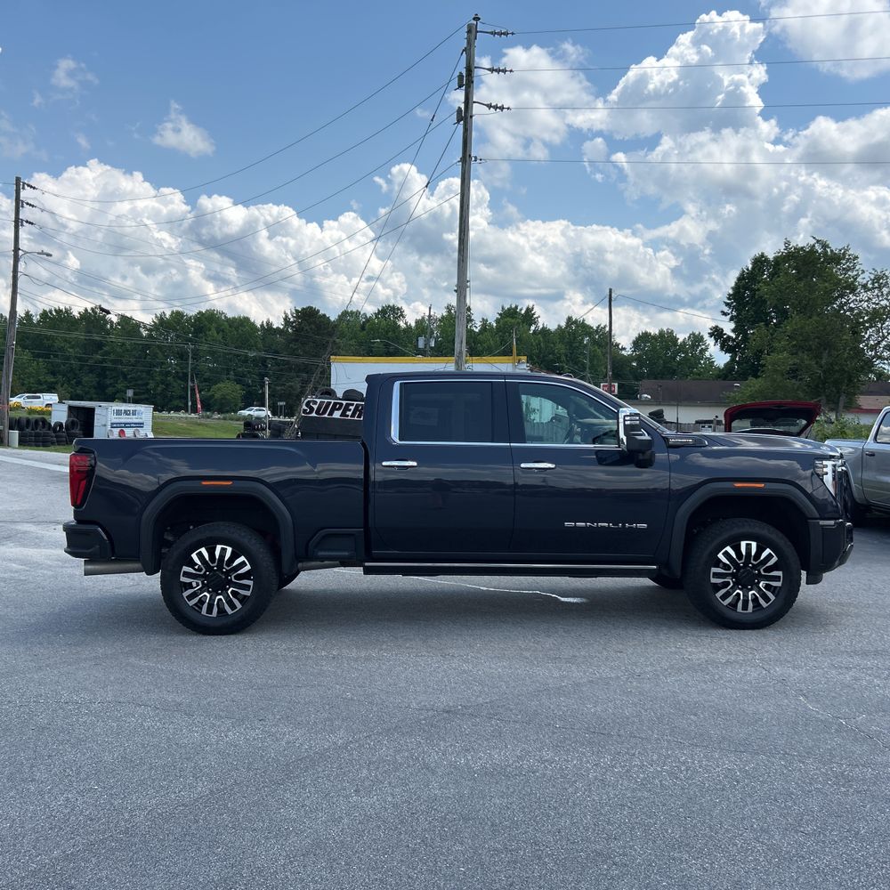 2024 GMC Sierra 3500HD Denali Ultimate