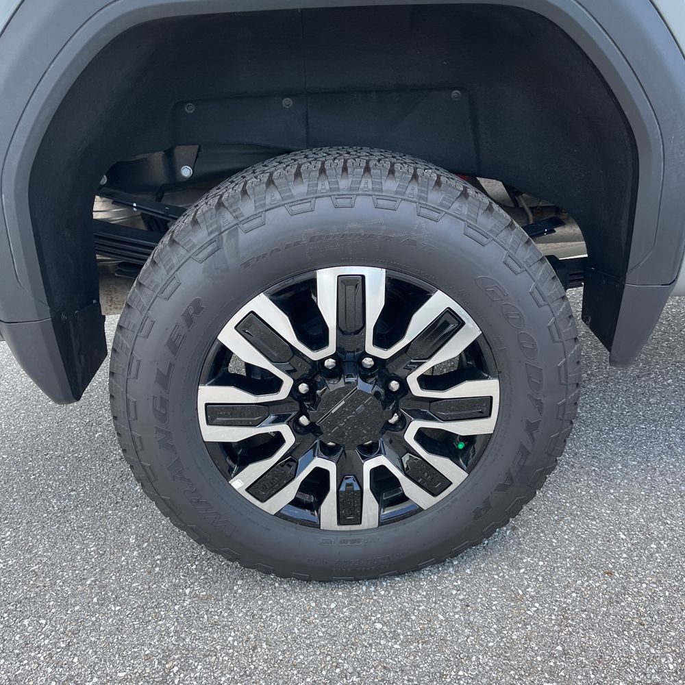 2024 GMC Sierra 3500HD Denali Ultimate