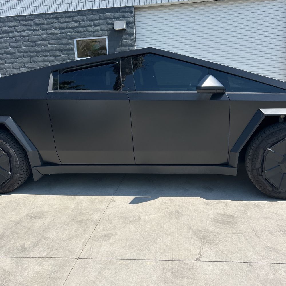2024 Tesla Cybertruck Base