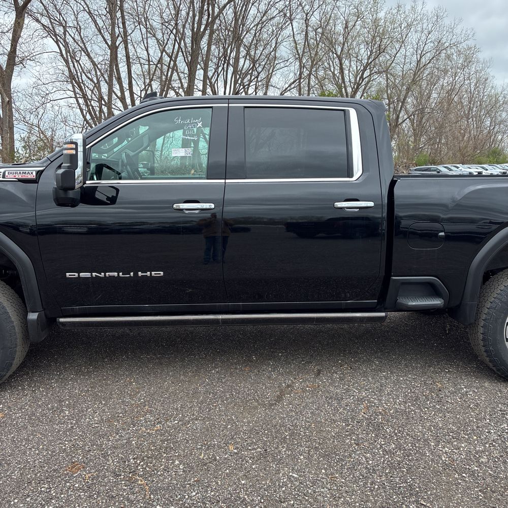 2024 GMC Sierra 2500 Denali