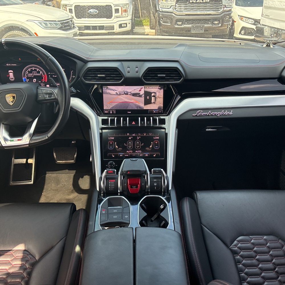 2020 Lamborghini Urus