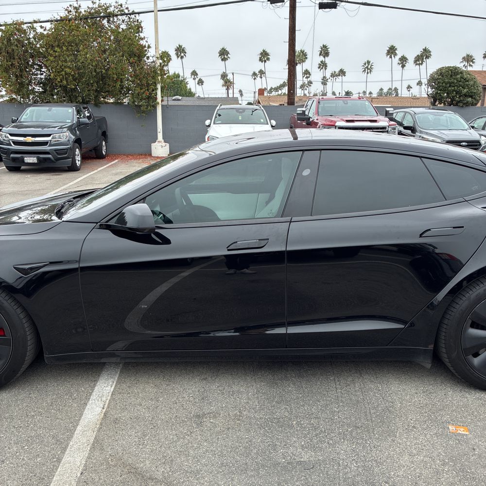 2023 Tesla Model S Plaid