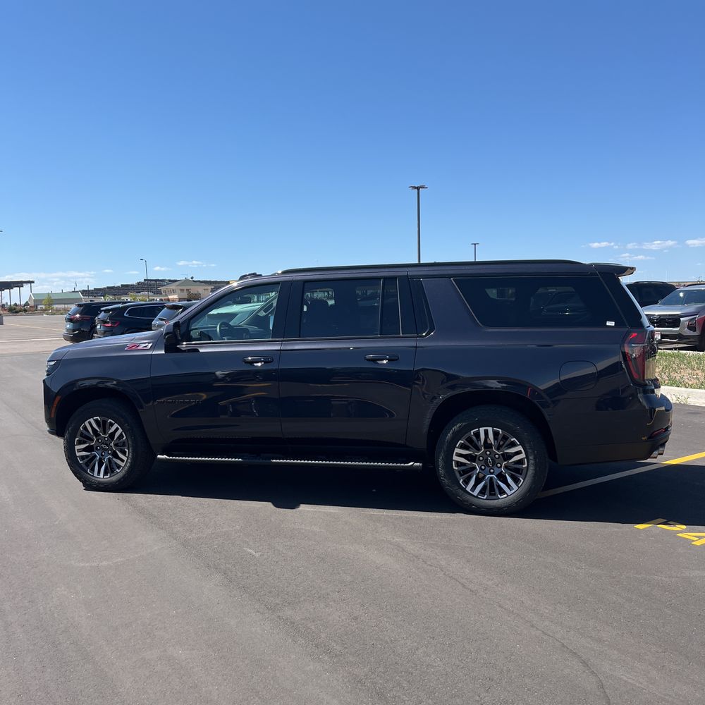 2025 Chevrolet Suburban Z71