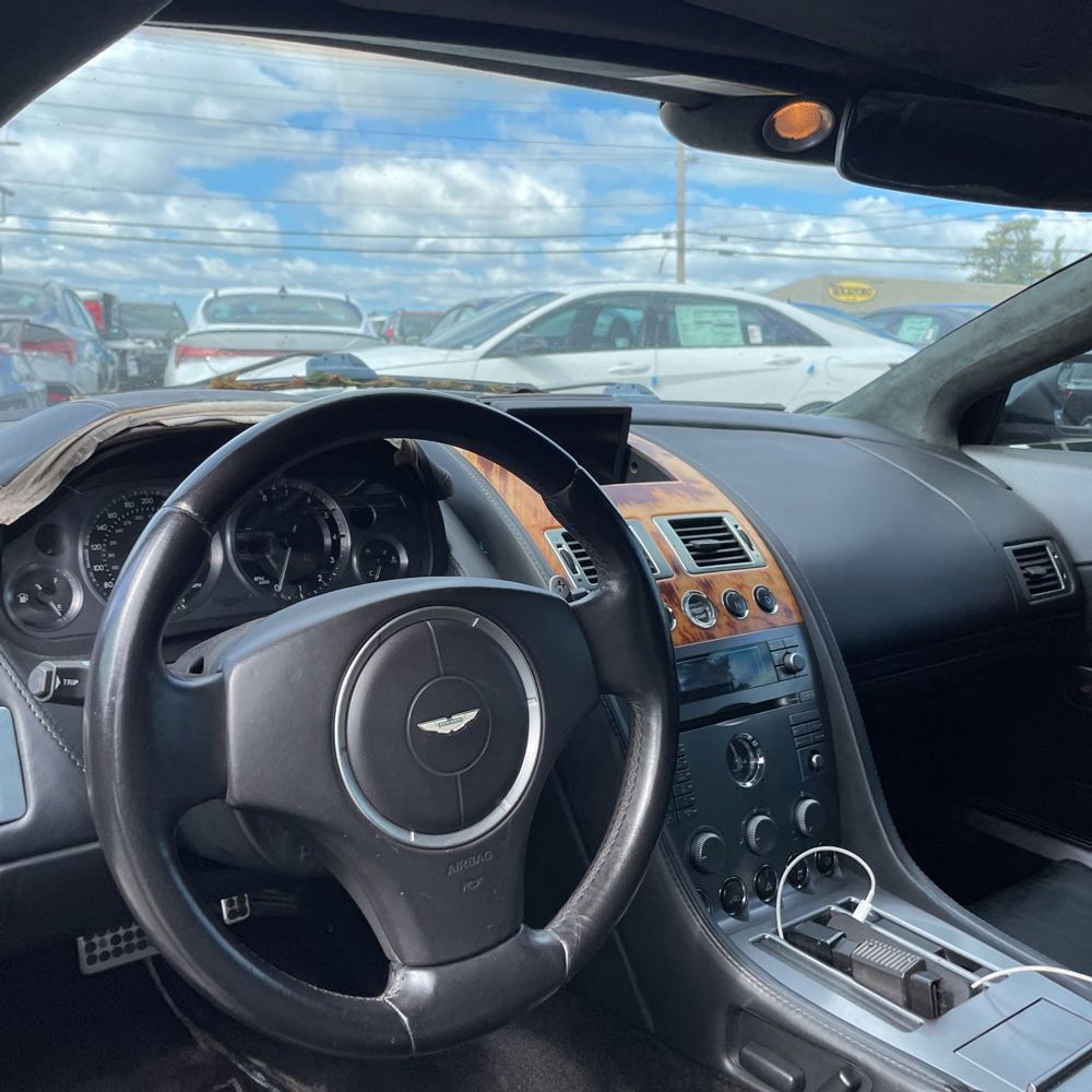 2005 Aston Martin DB9 Volante