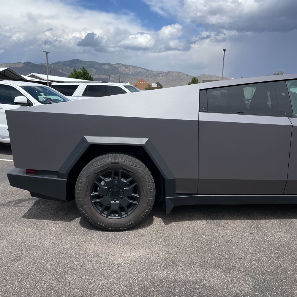 2024 Tesla Cybertruck Base