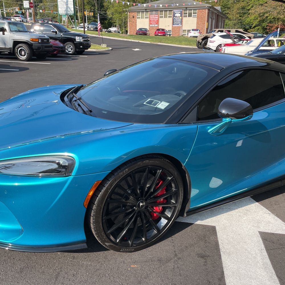 2023 McLaren GT
