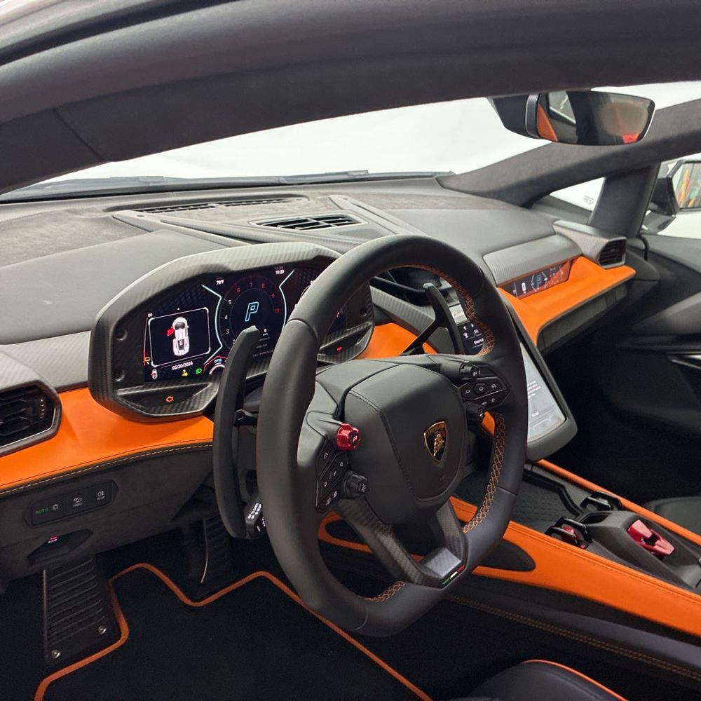 2024 Lamborghini Revuelto