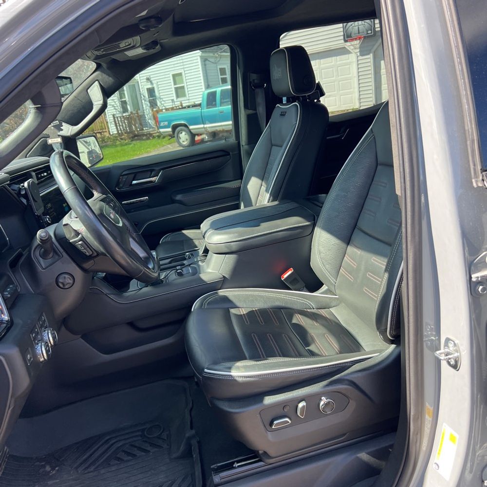 2024 GMC Sierra 1500 AT4X