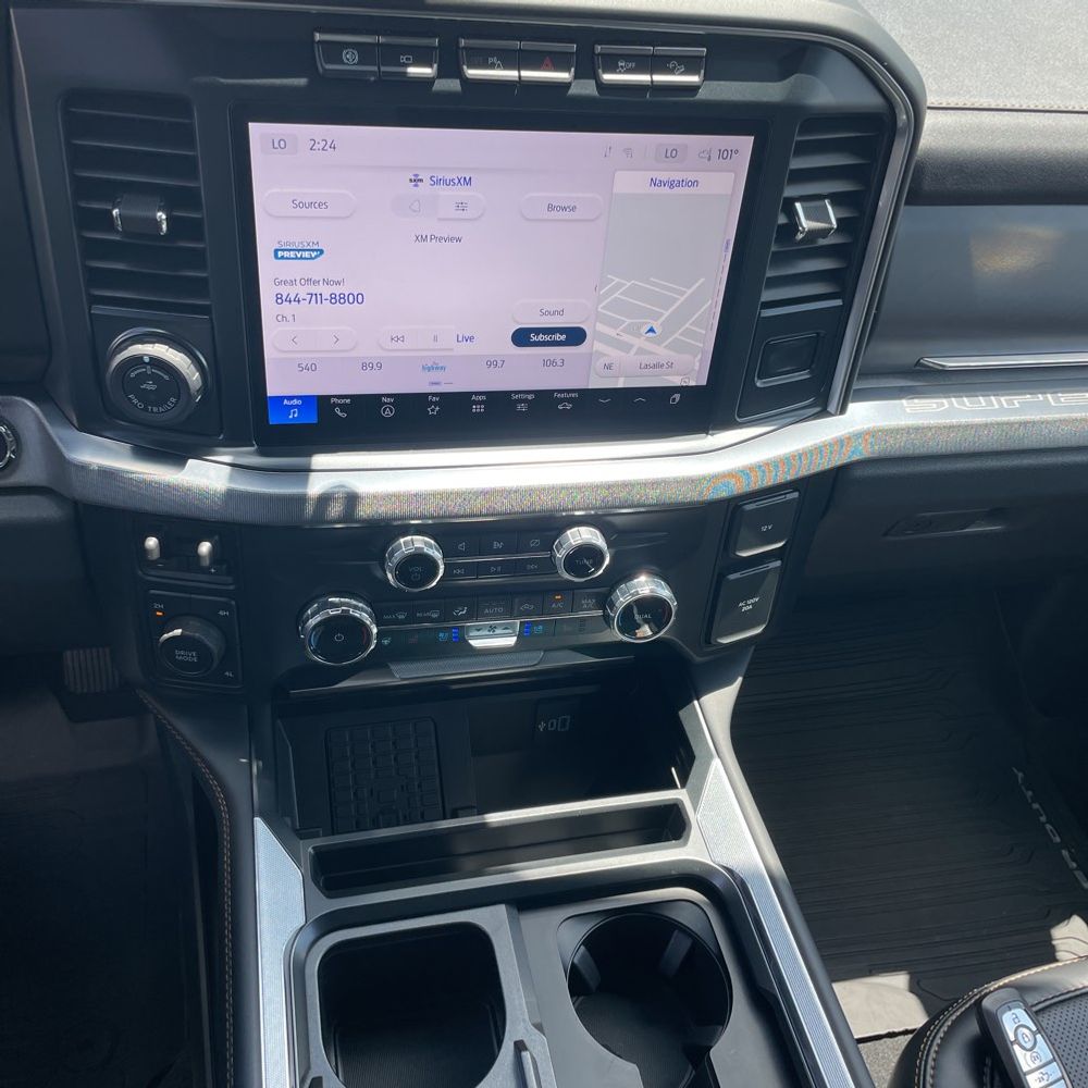2024 Ford F-350 Super Duty Platinum