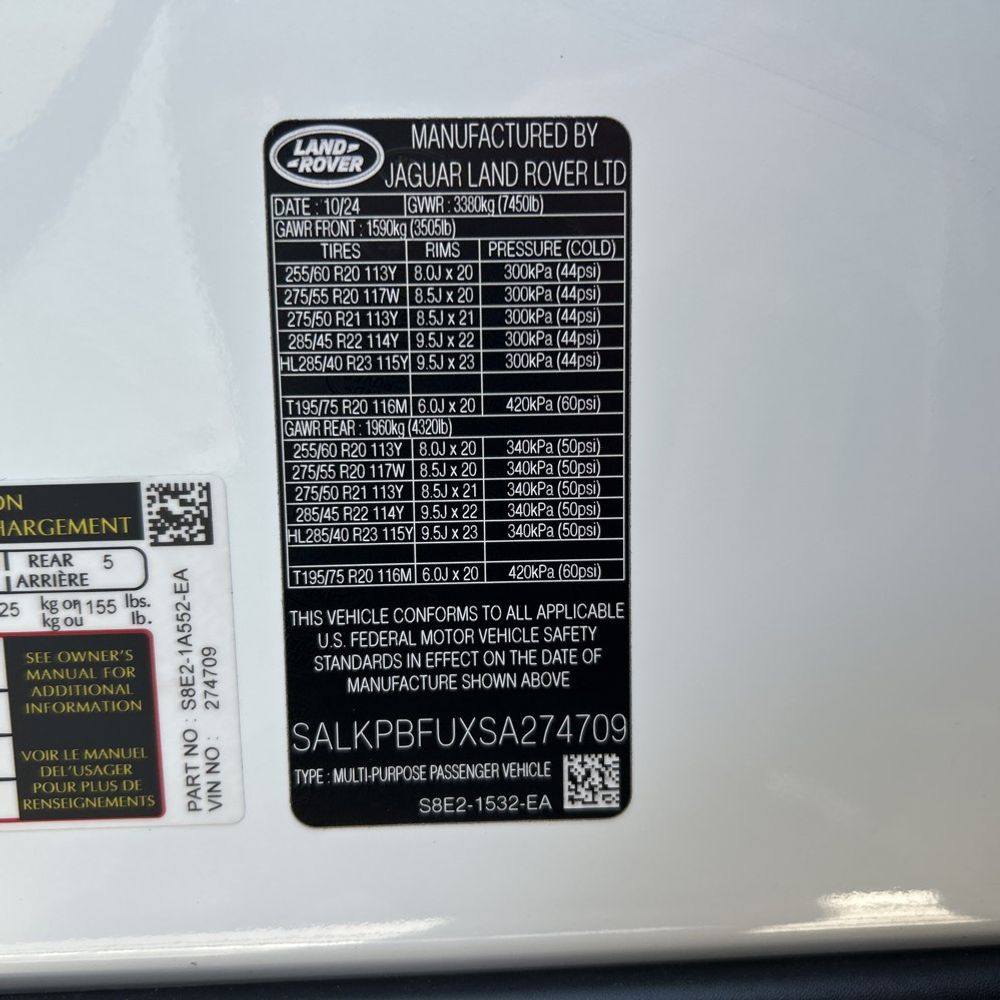 2025 Land Rover Range Rover P400 SE LWB
