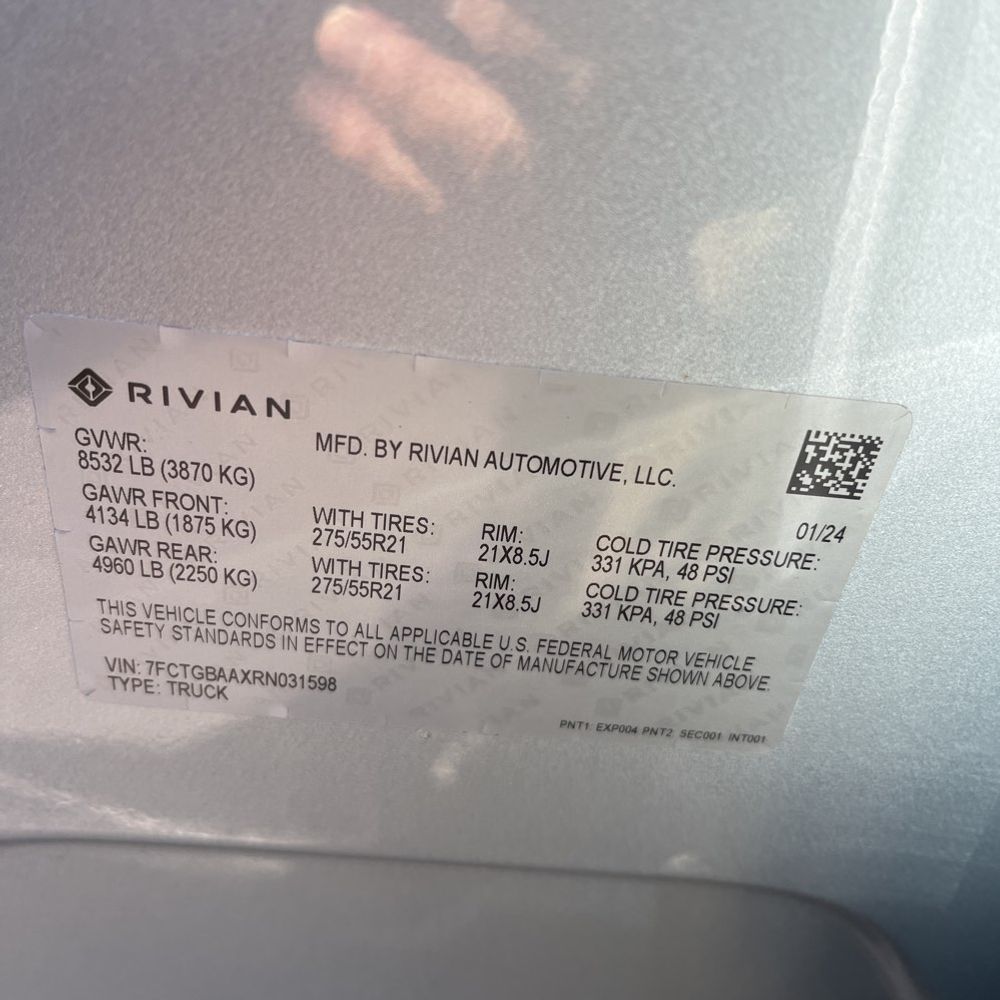 2024 Rivian R1T Adventure Dual-Motor