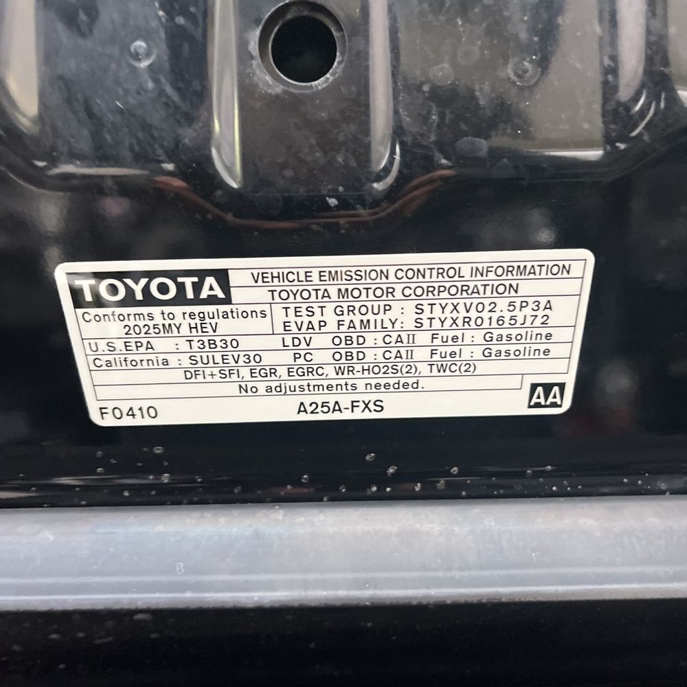 2025 Toyota Camry SE