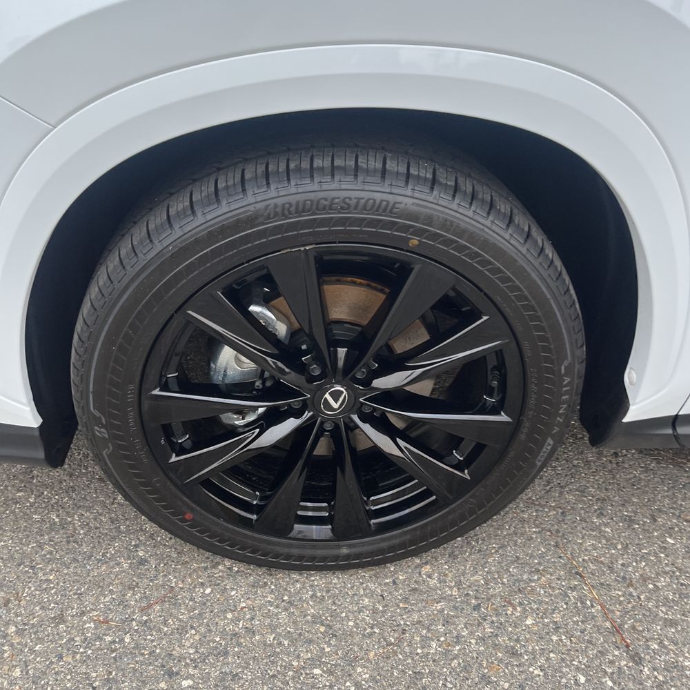 2025 Lexus NX 450h+ F SPORT Handling