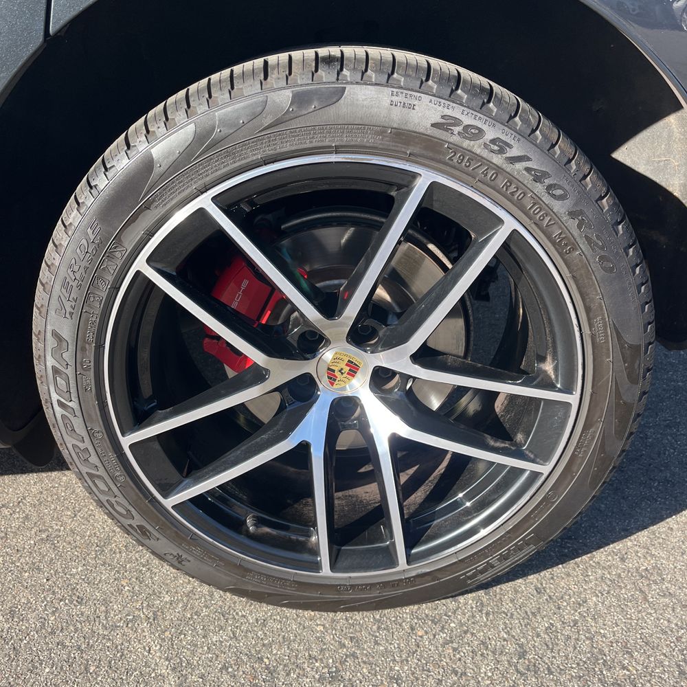 2024 Porsche Macan S
