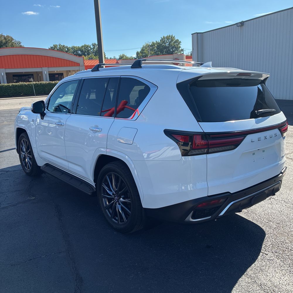 2024 Lexus LX 600 F SPORT Handling