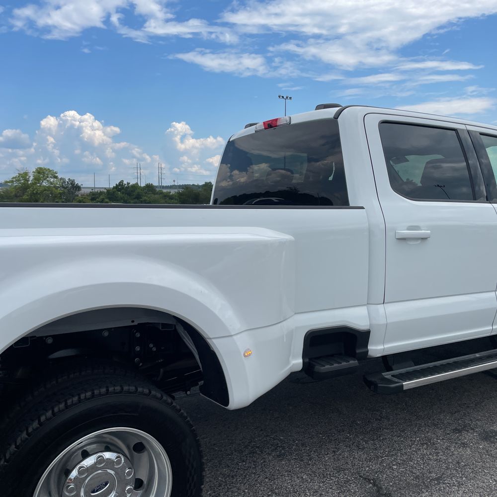 2025 Ford F-450 Super Duty Lariat