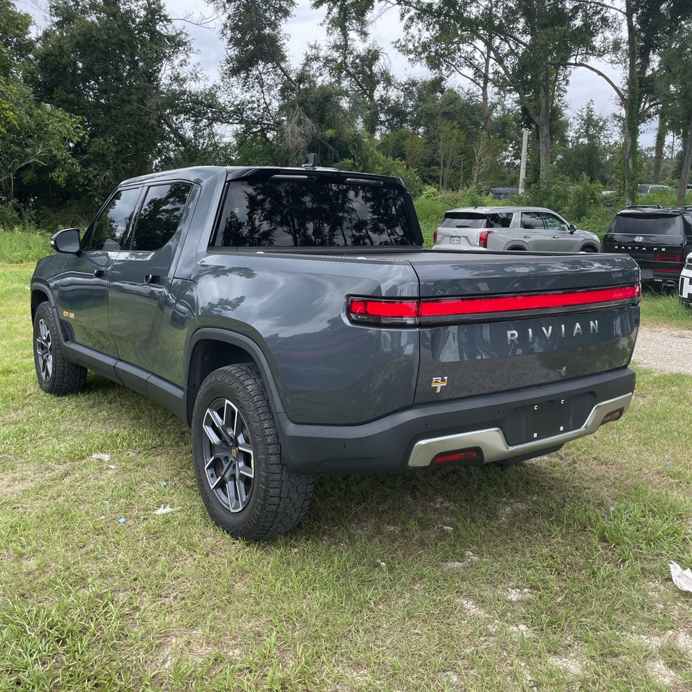 2022 Rivian R1T Launch Edition