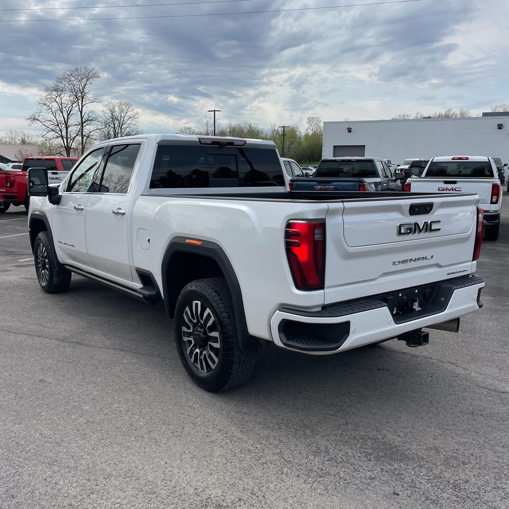 2024 GMC Sierra 3500HD Denali Ultimate