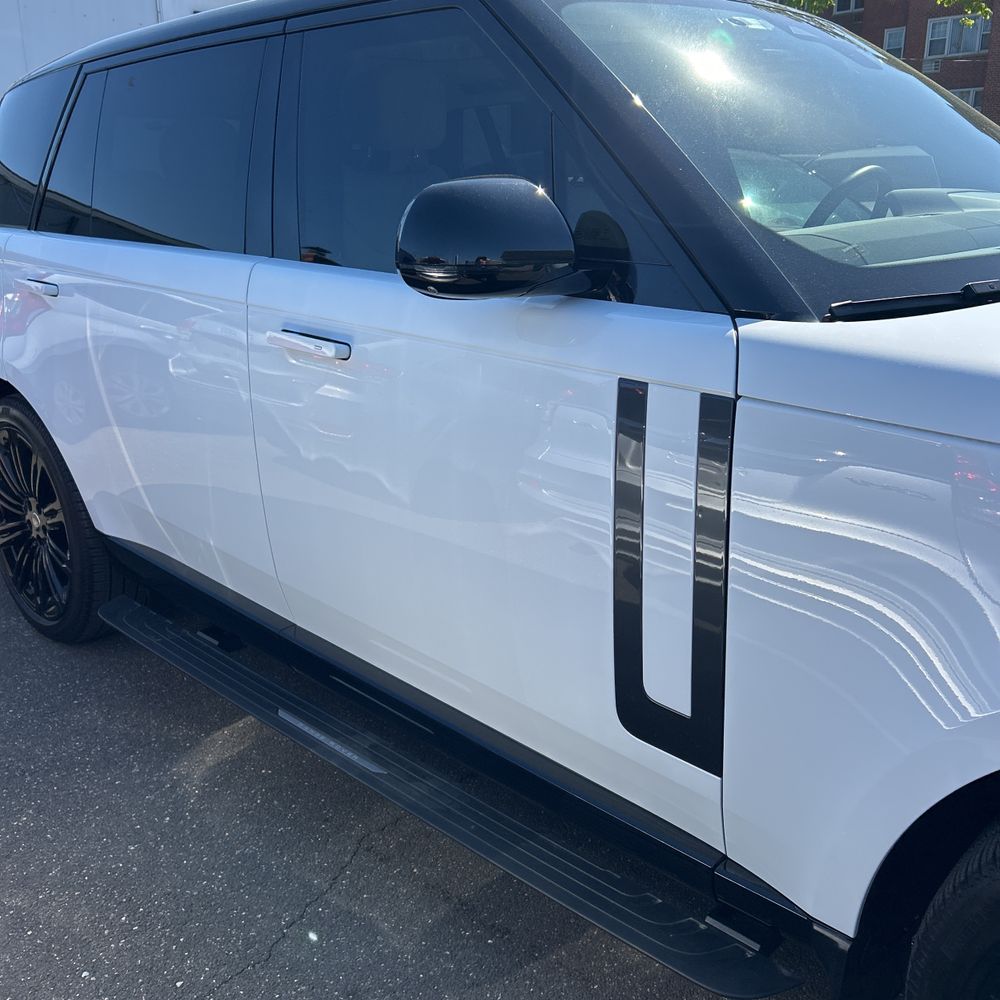 2025 Land Rover Range Rover P400 SE LWB