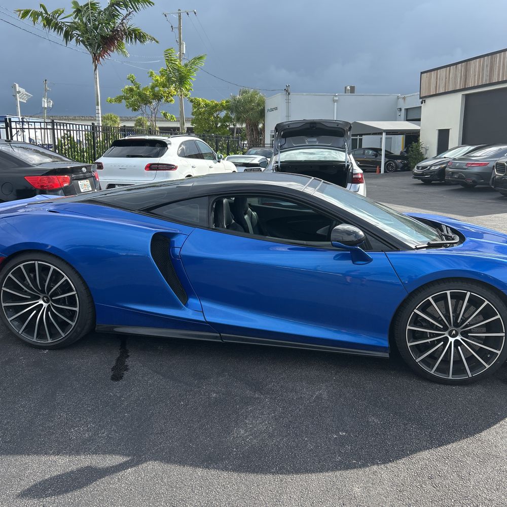 2021 McLaren GT  2D Coupe