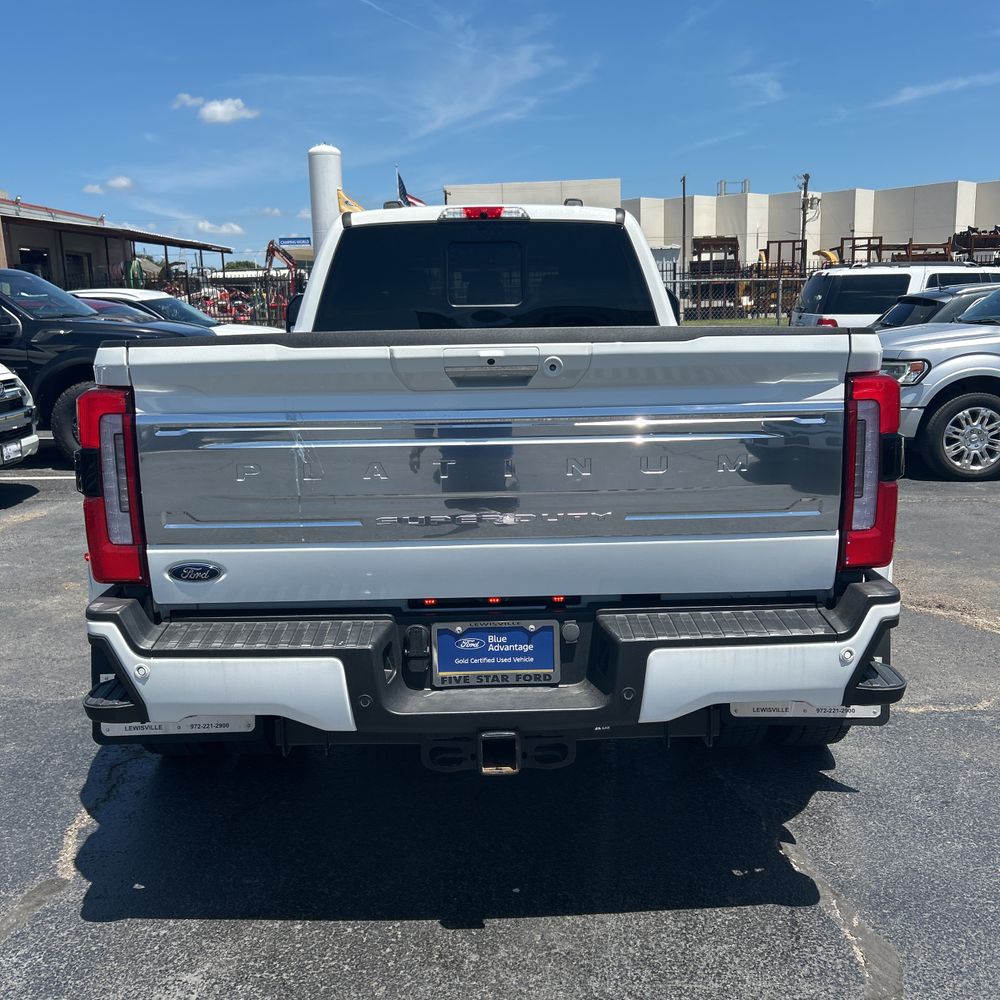 2023 Ford F-450 Super Duty Platinum