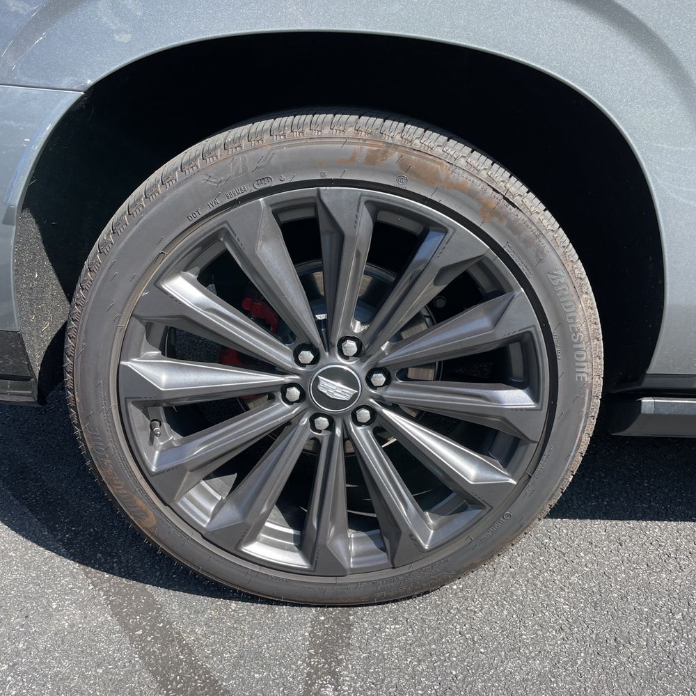 2025 Cadillac Escalade-V ESV Base