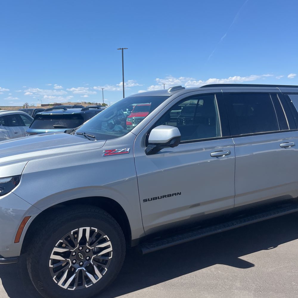2025 Chevrolet Suburban Z71