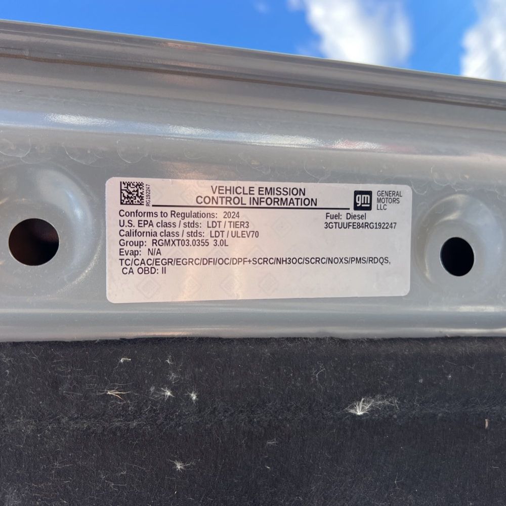 2024 GMC Sierra 1500 AT4X