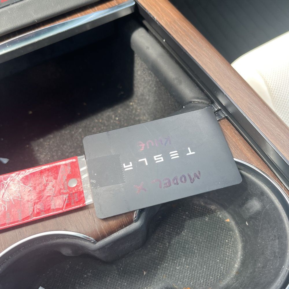 2022 Tesla Model X Base
