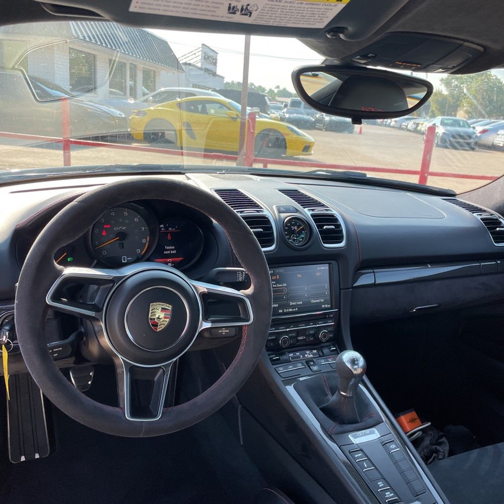 2016 Porsche Cayman GT4