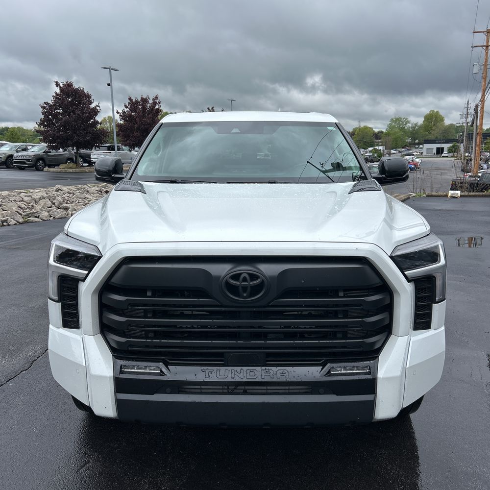 2024 Toyota Tundra Limited HV