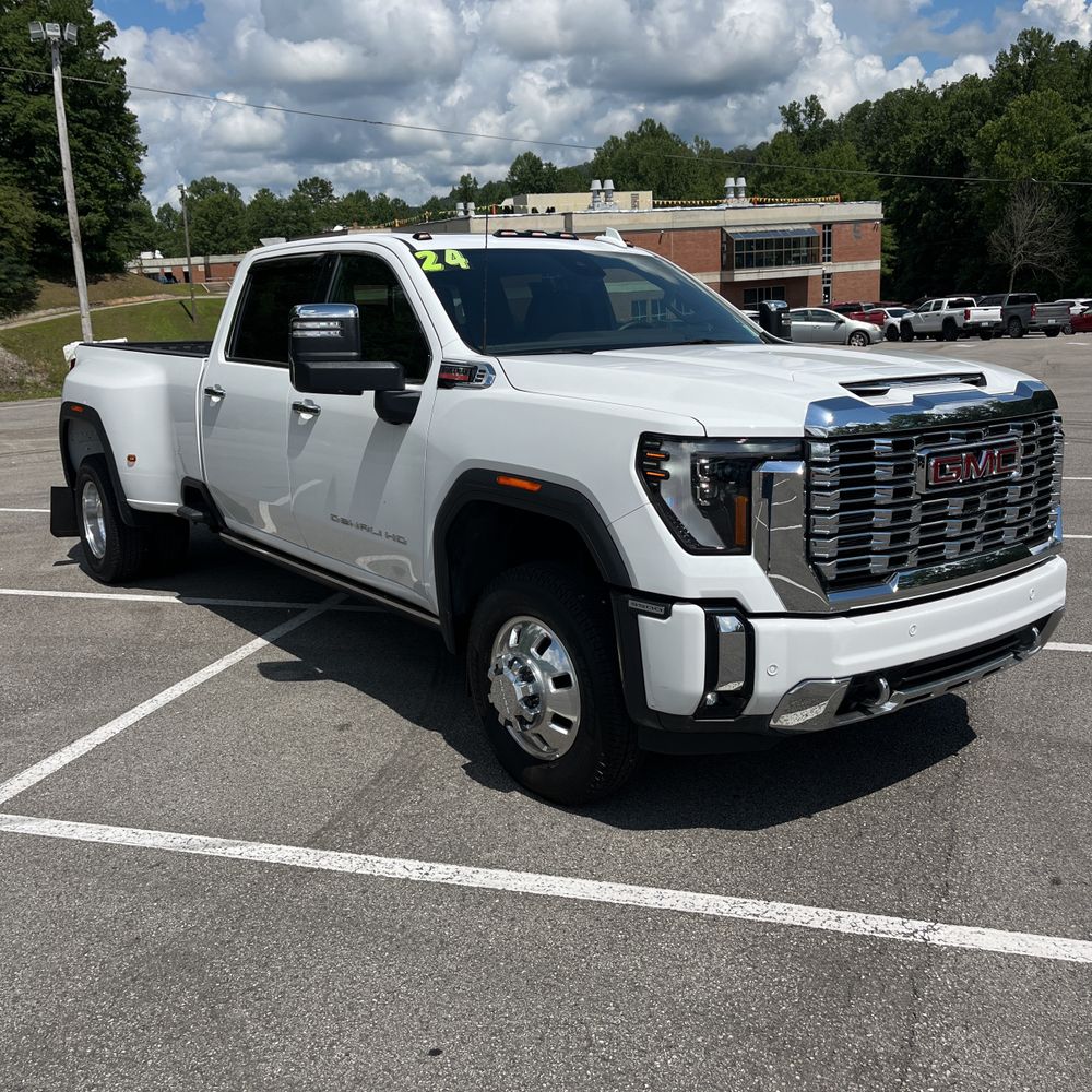 2024 GMC Sierra 3500 Denali