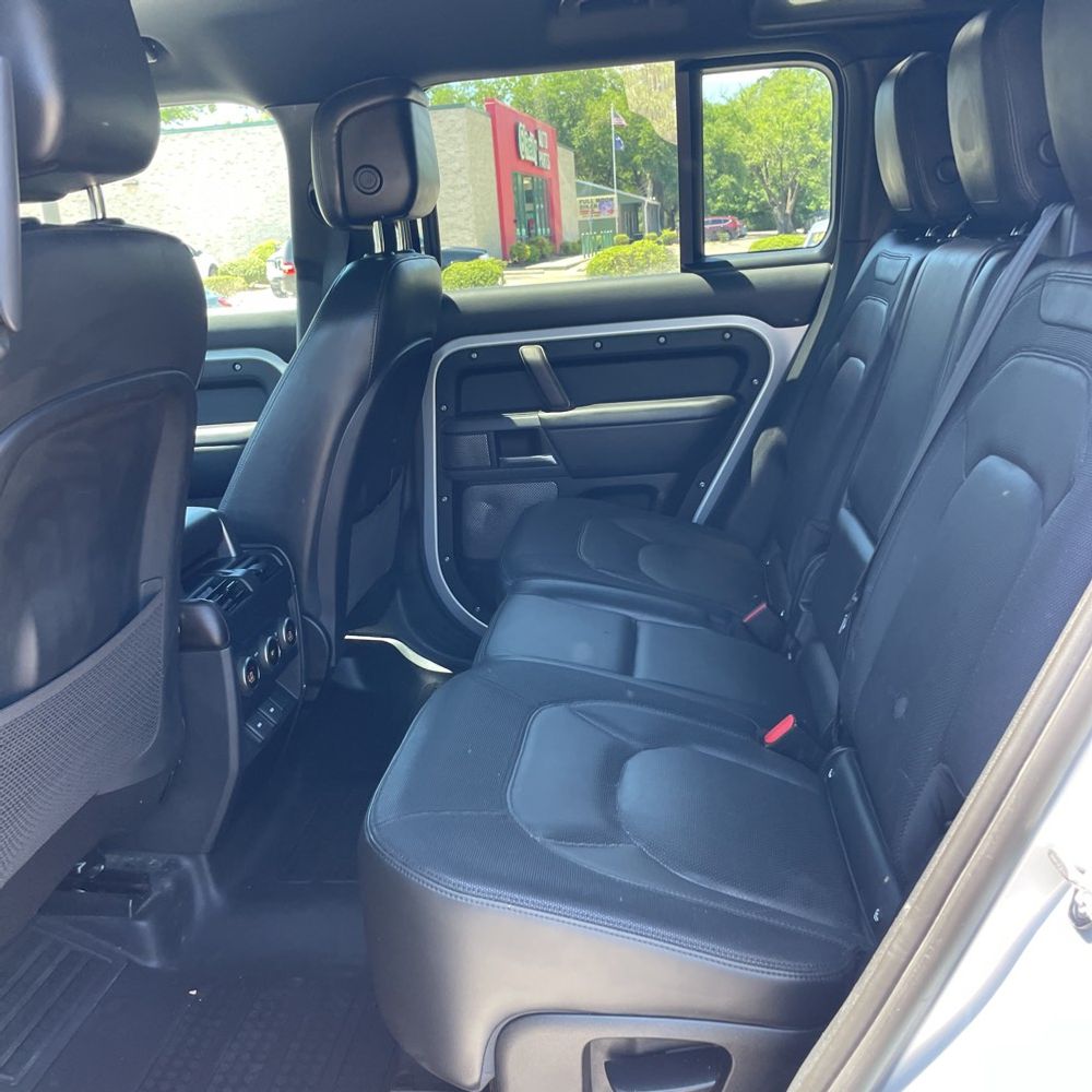 2023 Land Rover Defender 110 X-Dynamic SE