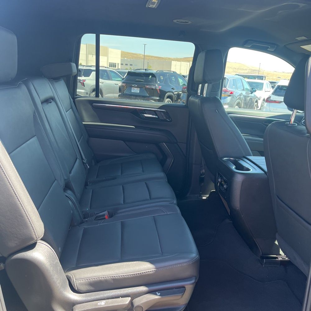 2025 Chevrolet Suburban Z71