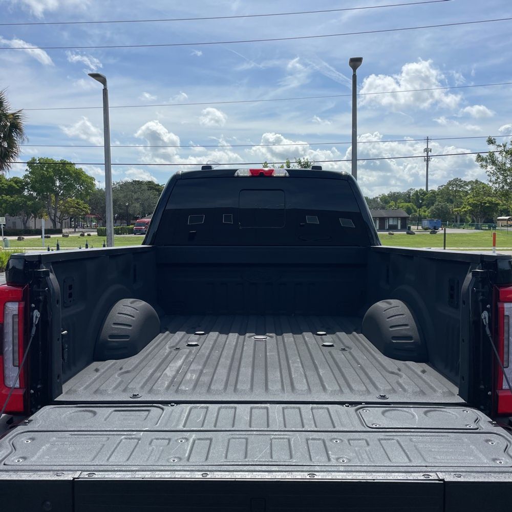 2024 Ford F-350 Super Duty Platinum