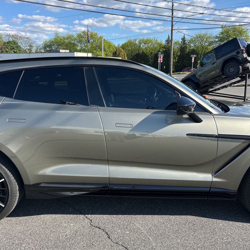 2024 Aston Martin DBX 707