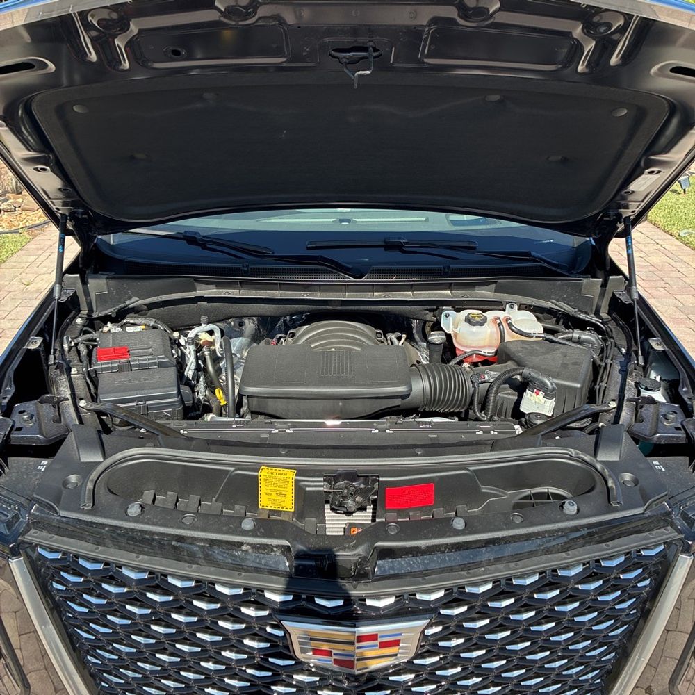 2025 Cadillac Escalade Premium Luxury