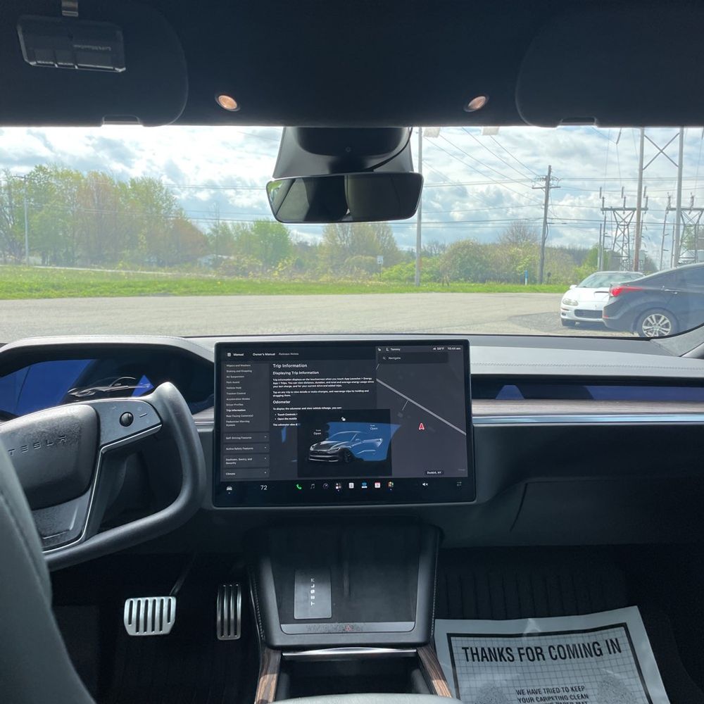 2022 Tesla Model S Base