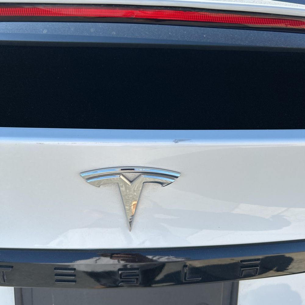 2022 Tesla Model X Plaid