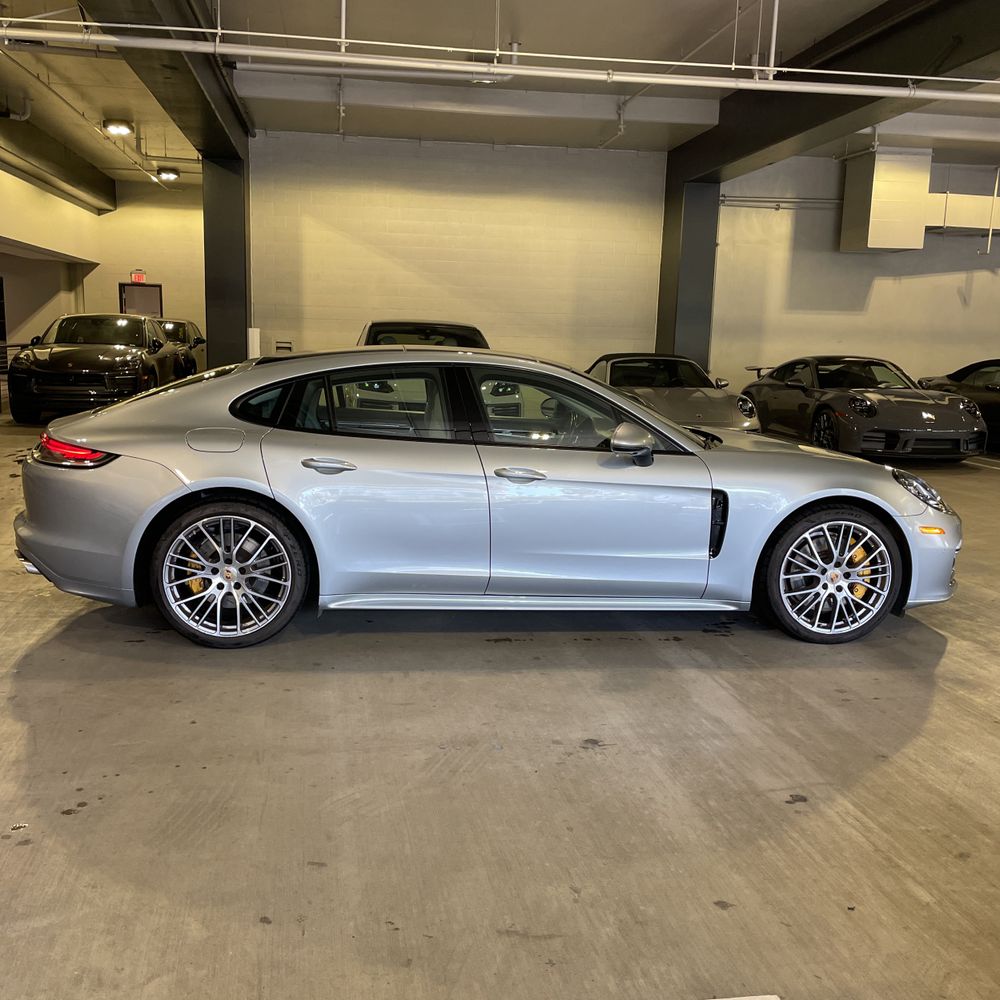 2021 Porsche Panamera