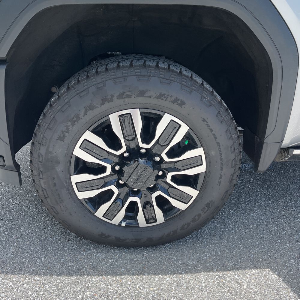 2024 GMC Sierra 3500HD Denali Ultimate