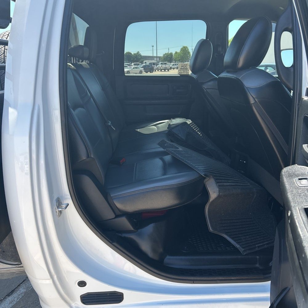 2024 Ram 3500 Chassis Tradesman/SLT/Laramie/Limited