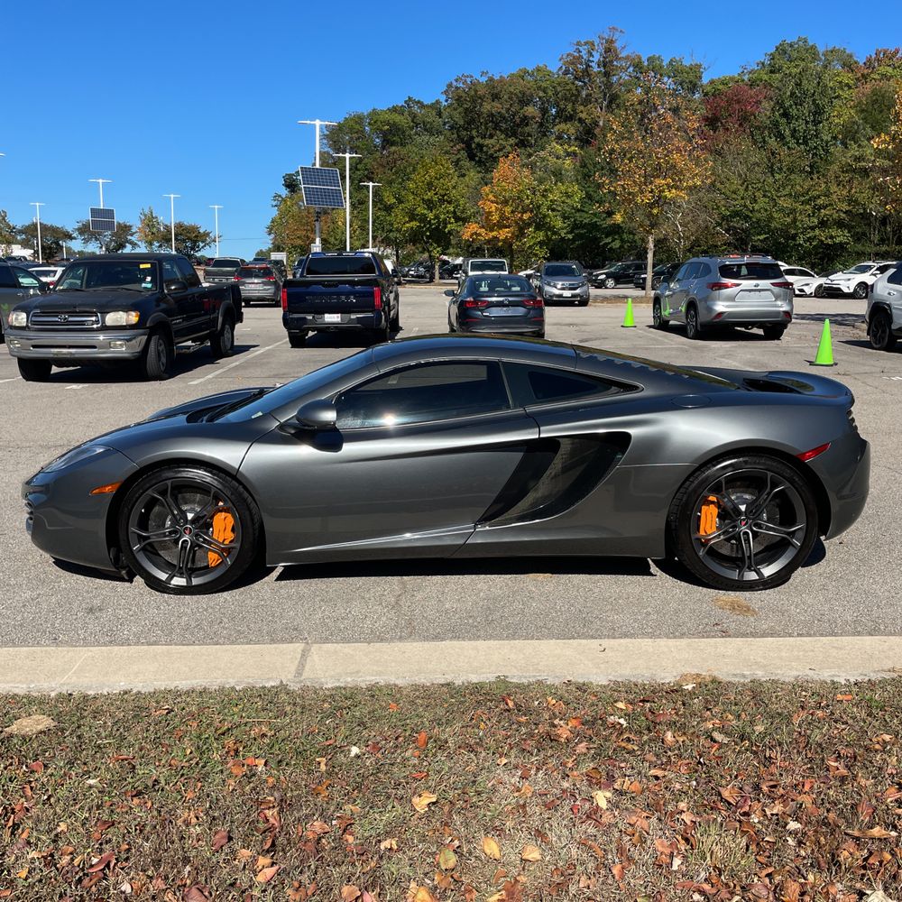 2012 McLaren MP4-12C
