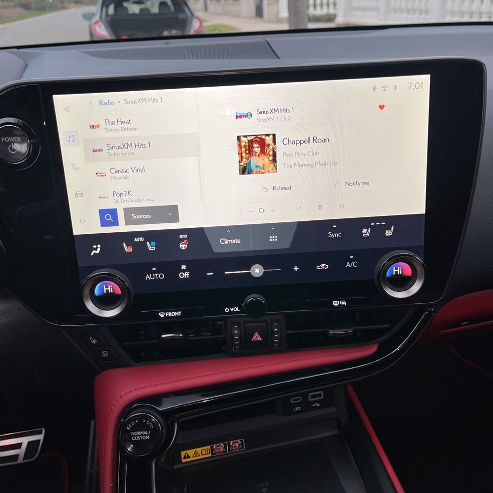 2025 Lexus NX 450h+ F SPORT Handling